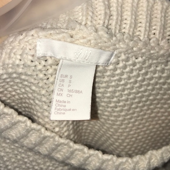 Super comfy sweater - Picture 3 of 3